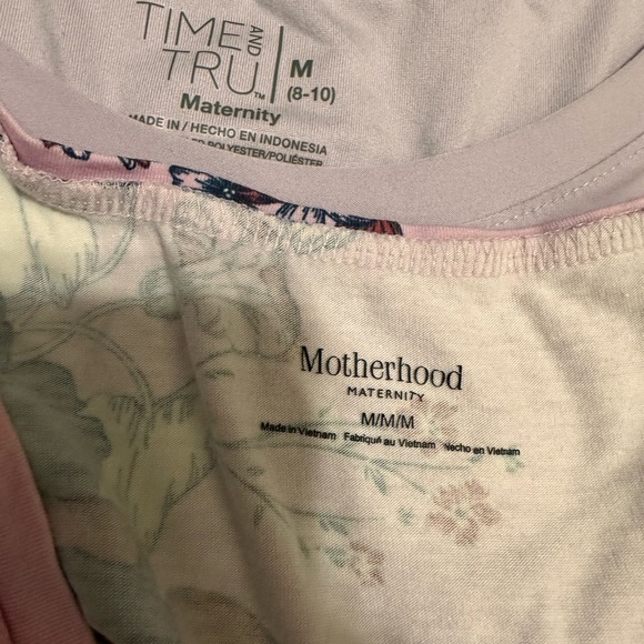Maternity tops 💖 - Picture 3 of 3